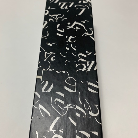 Saks 5th Ave gift box, accessories, glasses, pre owned gift it - Picture 1 of 4